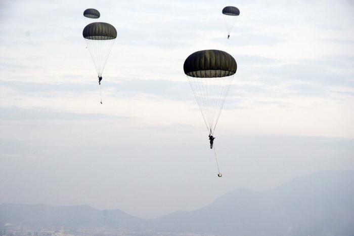   Azerbaijani servicemen take part in parachute training in Turkey   