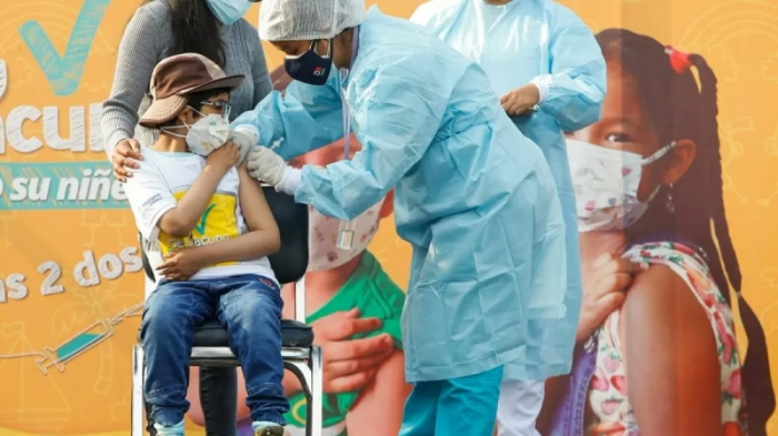 Peruda uşaqların vaksinasiyasına başlanılır