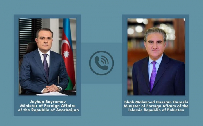   Azerbaijani, Pakistani FMs hold phone call  
