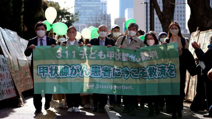 Fukushima nuclear disaster: Japanese youth sue over cancer diagnoses