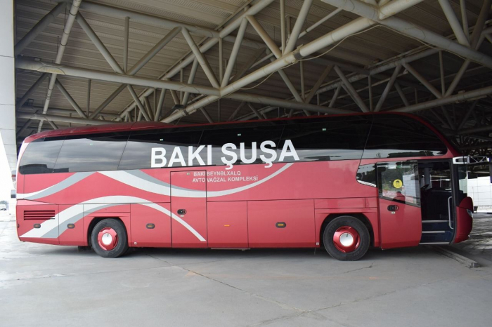   Aserbaidschan gibt die Anzahl der Passagiere regelmäßiger Busreisen nach Schuscha, Agdam bekannt  