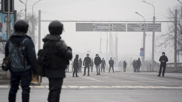 Tokáev anuncia el final de la misión de mantenimiento de la paz de la OTSC en Kazajistán y dice que la retirada de las fuerzas empezará el 13 de enero