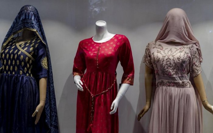 “Taliban” indi də manekenlərin başını kəsəcək