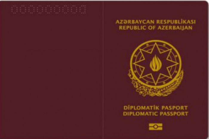    Birinci vitse-prezidentə və vitse-prezidentlərə ömürlük diplomatik pasport veriləcək  
   