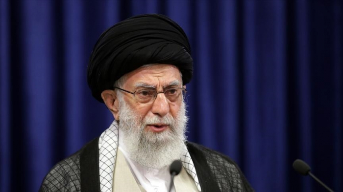 Le compte Twitter de Khamenei suspendu