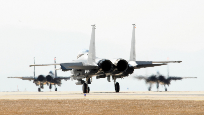 Se estrella un avión de combate F-5 de la Fuerza Aérea de Corea del Sur en la ciudad de Hwaseong