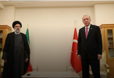 Turkish, Iranian presidents speak on phone
