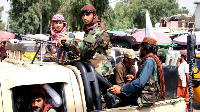 Taliban sərhəd gərginliyini təkzib etdi