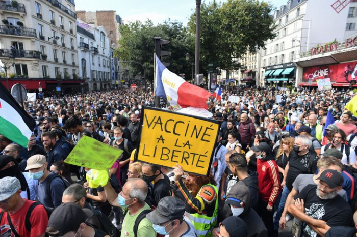 Coronovirus : nouvelles manifestations contre le passe vaccinal