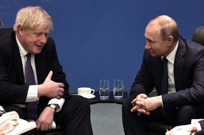 Putinlə Conson arasında telefon danışığı olacaq