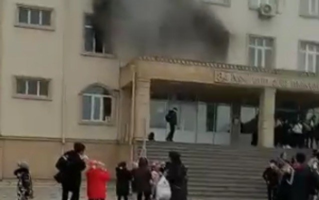 Yanğın olan məktəbdə tədris davam etdirilir