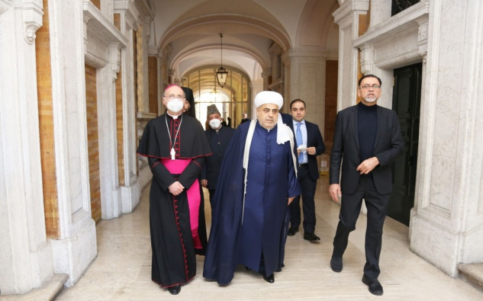Allahchukur Pachazadé visite des monuments restaurés à Rome à l’initiative de la Fondation Heydar Aliyev –  PHOTOS 