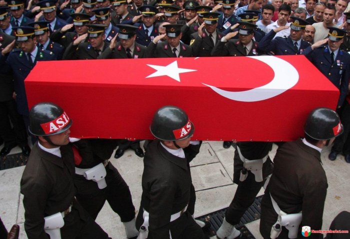 Üç Türkiyə hərbçisi Suriyada həlak olub