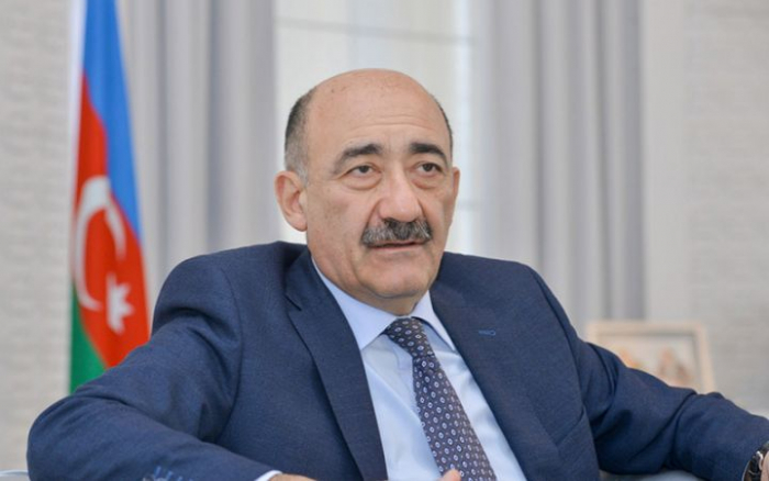    “Aldığım rüşvətin 2,5 milyonunu Əbülfəs Qarayevə şəxsən vermişəm” -    Keçmiş rəis        
