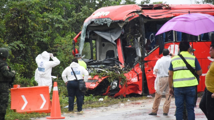 Un accidente de tránsito en México deja 15 heridos y 8 muertos, entre ellos dos niños