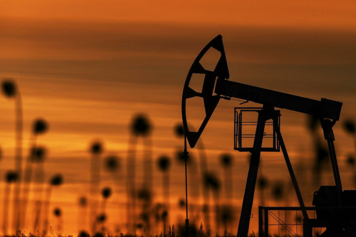 Oil prices decrease on world markets 