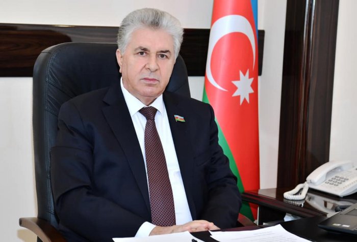    “Şeyxin səlahiyyəti nəzir qutusu, molla təyinatı ilə bağlıdır?” -    Fəzail İbrahimli       