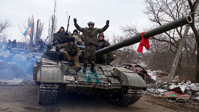  Donetsk y Luhansk  : qué significa que Rusia reconozca la independencia de estas repúblicas rebeldes de Ucrania