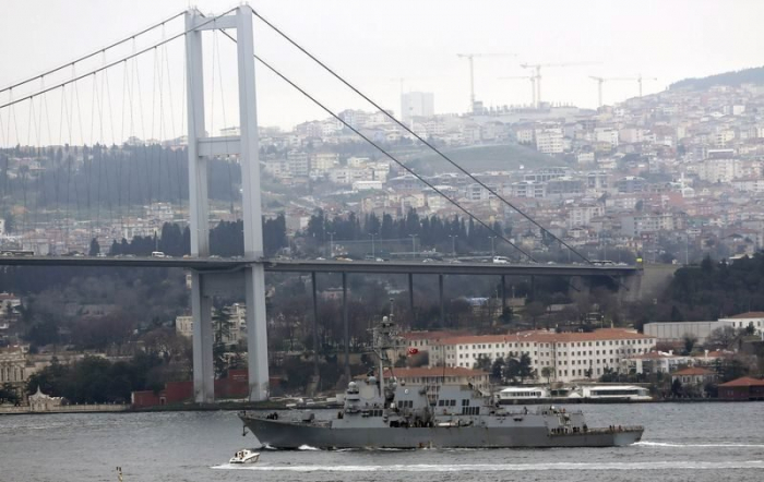 Ukraine asks Turkey to close straits for Russian warships