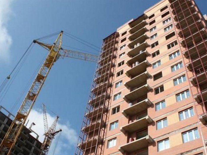 Bakıda bina çökdü, xəsarət alanlar var  