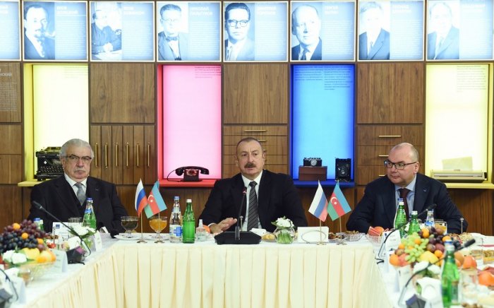     Prezidentin Simonyanla dialoqu:    "Siz erməni kimi sual verdiniz"  -  VİDEO   