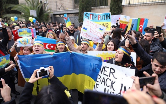   تنظيم مسيرة لدعم أوكرانيا في باكو -   صور    