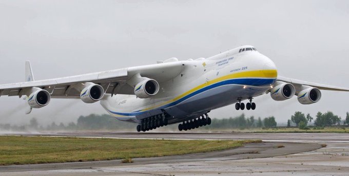 Rusia destruye el avión más grande del mundo, el AN-225 ucraniano