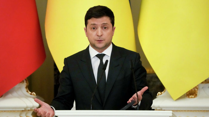  Zelenski fövqəladə vəziyyət tətbiq etməyi təklif edib 