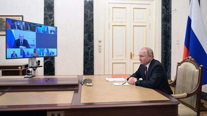    Putin Ukrayna hərbçilərini  hakimiyyəti ələ almağa  çağırdı -  VİDEO    