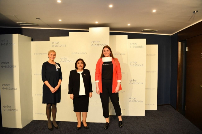 Azerbaijani parliamentary delegation visits e-Estonia Briefing Centre