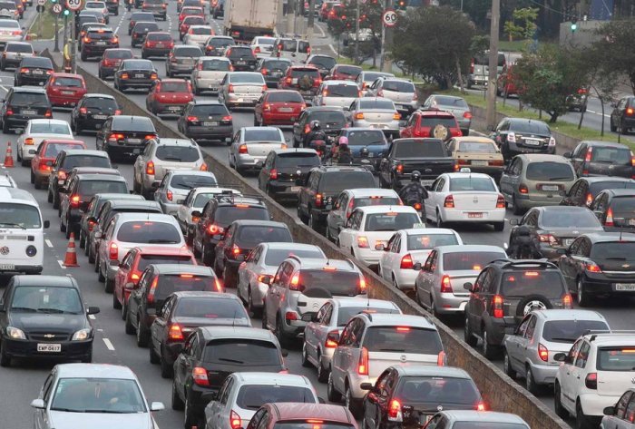    Bakıda TIR sürücülərinin bağladığı yol açıldı    