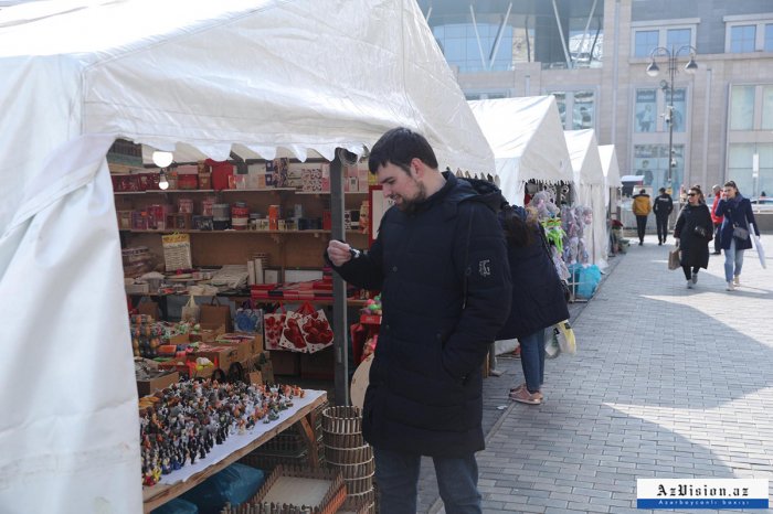  Bakıda Novruz çadırları qurulub -  Fotolar  