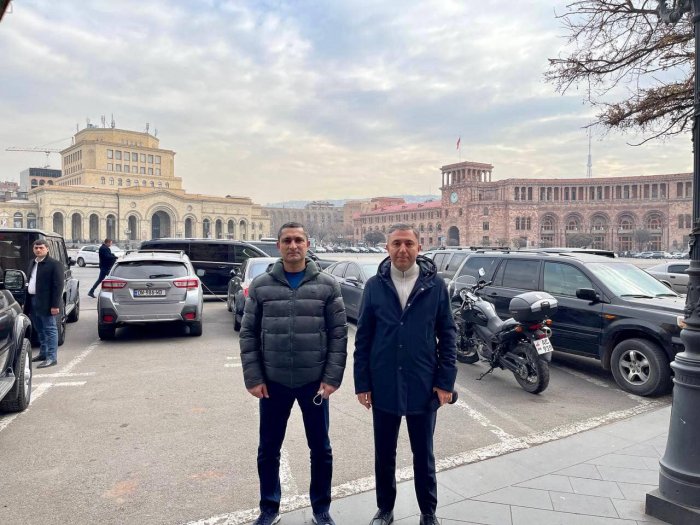 Azərbaycanlı deputatlar Ermənistandan qayıdıb 