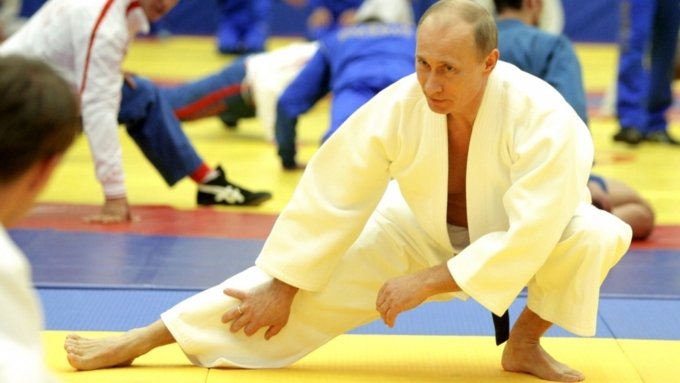    Putindən 9-cu dan qara kəmər geri alına bilər    