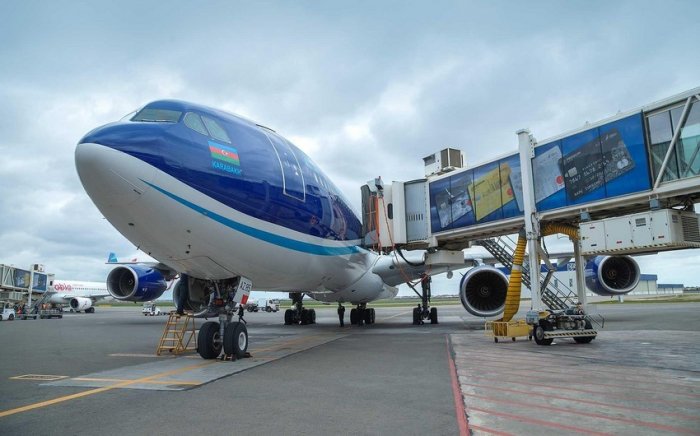   Cerca de 500 azerbaiyanos fueron evacuados de Ucrania  