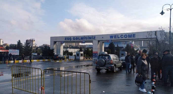    Avtovağzalda    "Gəncə, Yevlax"    çağıranlar cərimələnəcək    