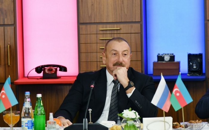       Dövlət başçısı:    "Hər şey plan üzrə ediləcək, qarma-qarışıqlıq olmayacaq"   