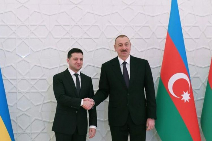   Zelenski agradece a Ilham Aliyev  