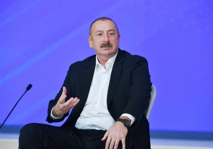       Dövlət başçısı:    "Xaricdə təhsil alanlar gəlib burada işləsinlər"  
   