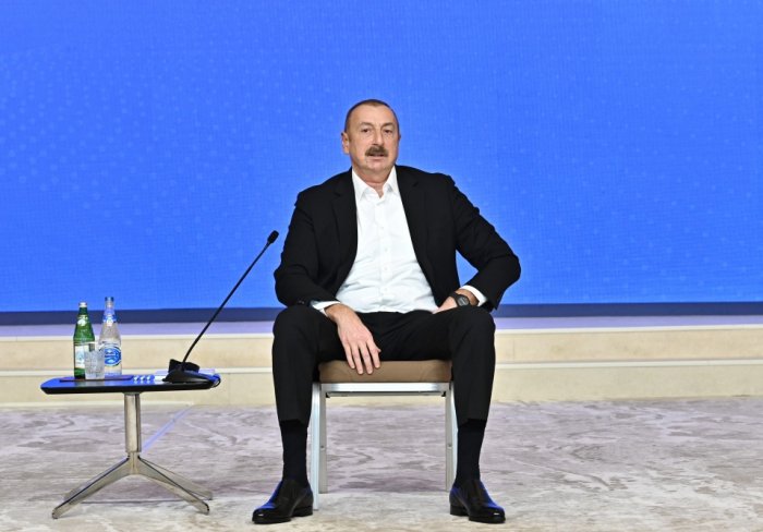    "İdman təkcə fiziki sağlamlıq deyil, həm də özünəinamdır" -    Prezident      
   