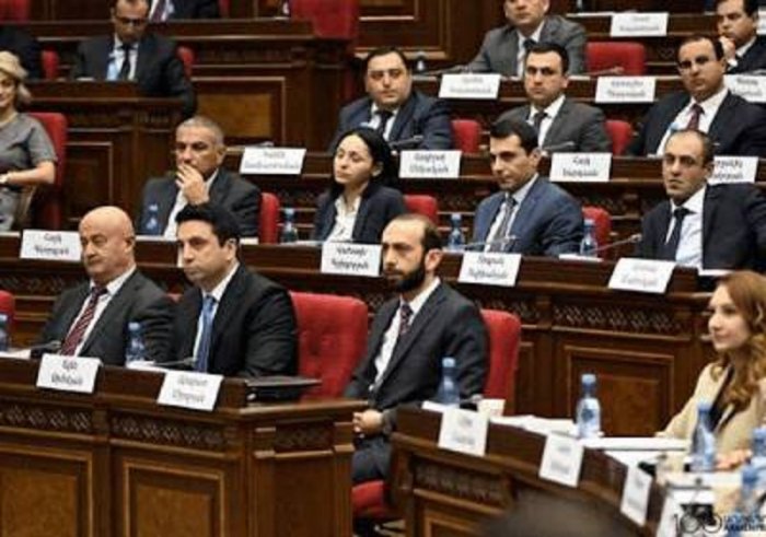    Ermənistan müxalifəti prezident seçkilərində iştirak etməyəcək    