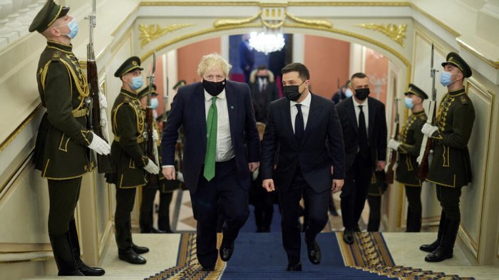 "Britaniya bizə minlərlə raket göndərib" -    Zelenski   