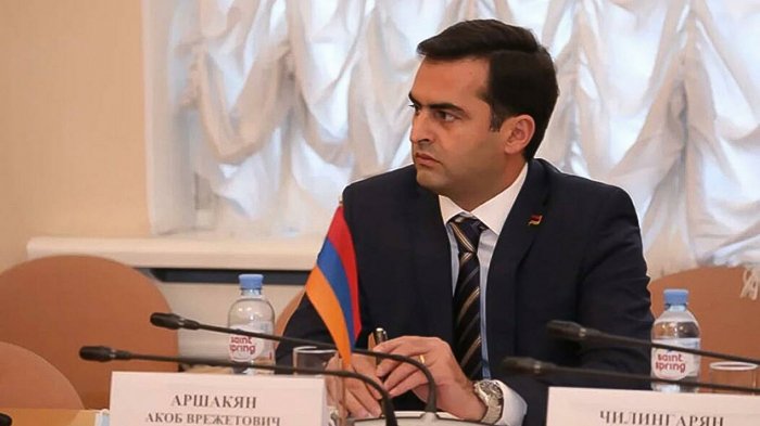    İrəvan Moskva Bəyannaməsinə reaksiya verib  