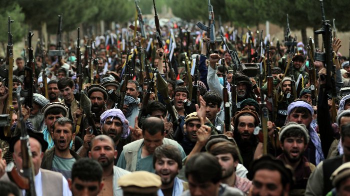 Taliban    150 minlik    peşəkar ordu yaradır