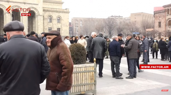    Qarabağdan qaçan ermənilər İrəvanda aksiya keçiriblər-    VİDEO      