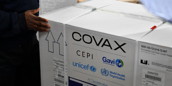 Covid-19 : l’OMS exhorte les pays riches à verser 16 milliards de dollars pour la lutte contre la pandémie