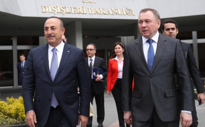  Çavuşoğlu belaruslu həmkarı ilə Ukraynanı müzakirə edib 