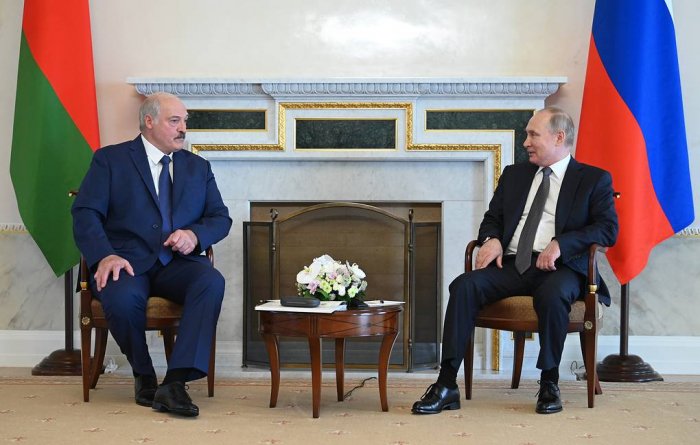  Putin və Lukaşenko danışıqlara başlayıb 