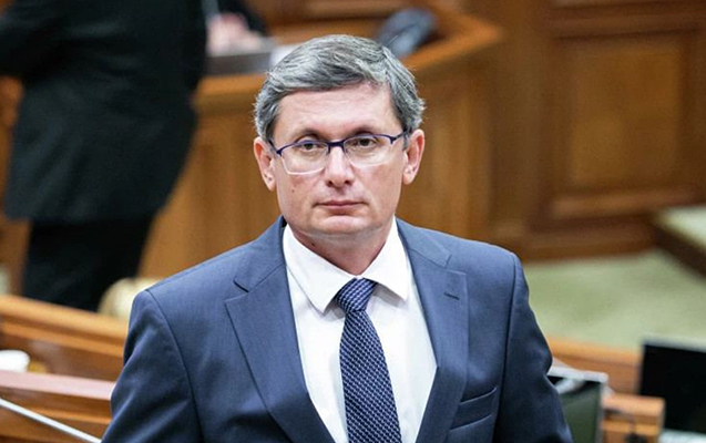 Moldova parlamentinin sədri Azərbaycana gəlib