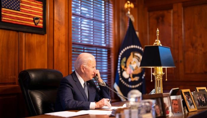 Baydenlə Putin arasında telefon danışığı sona çatıb